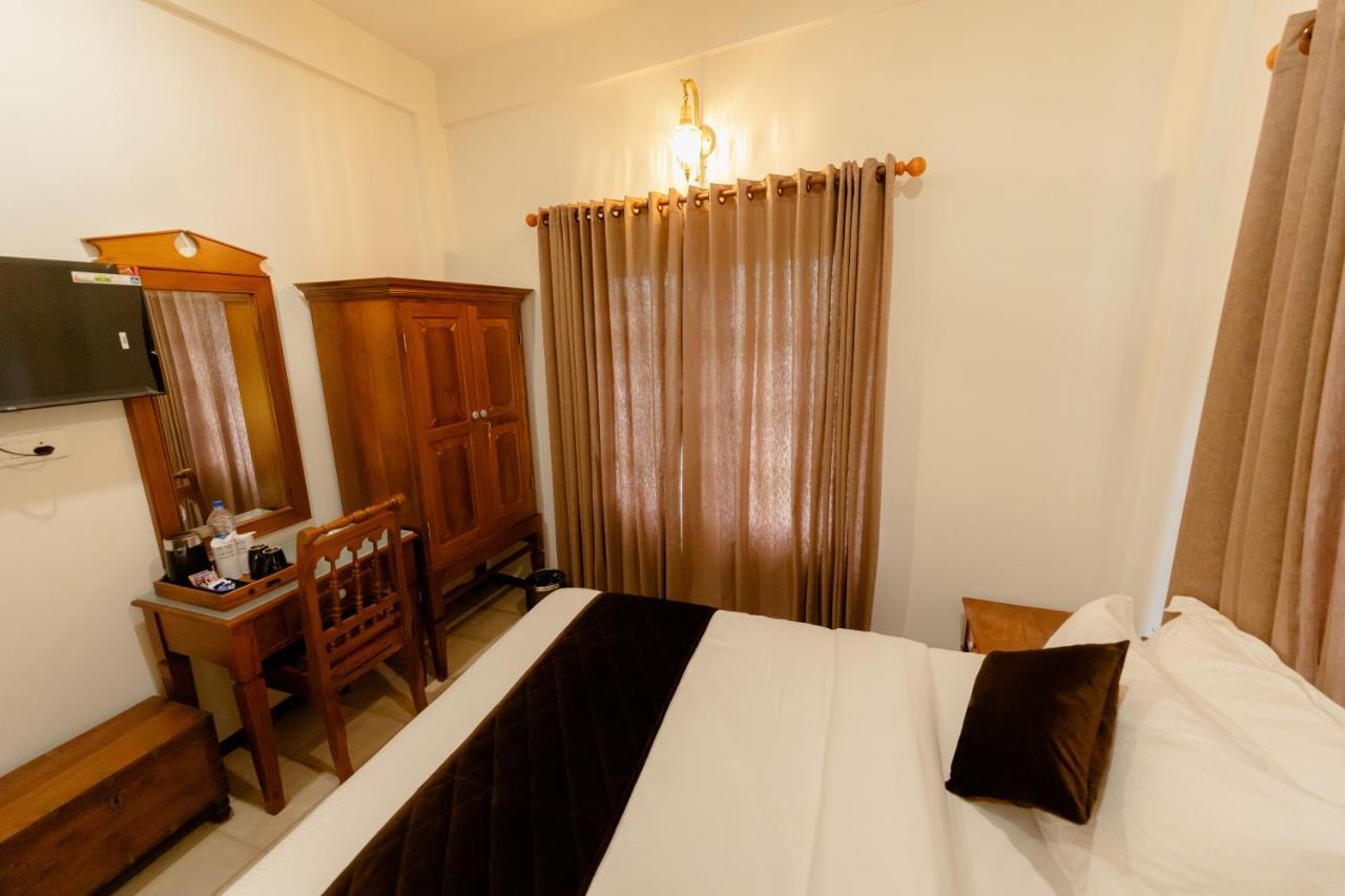 Seacoast Inn Fortkochi Fort Kochi Экстерьер фото