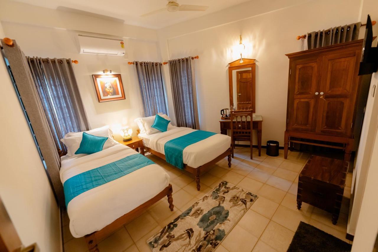 Seacoast Inn Fortkochi Fort Kochi Экстерьер фото