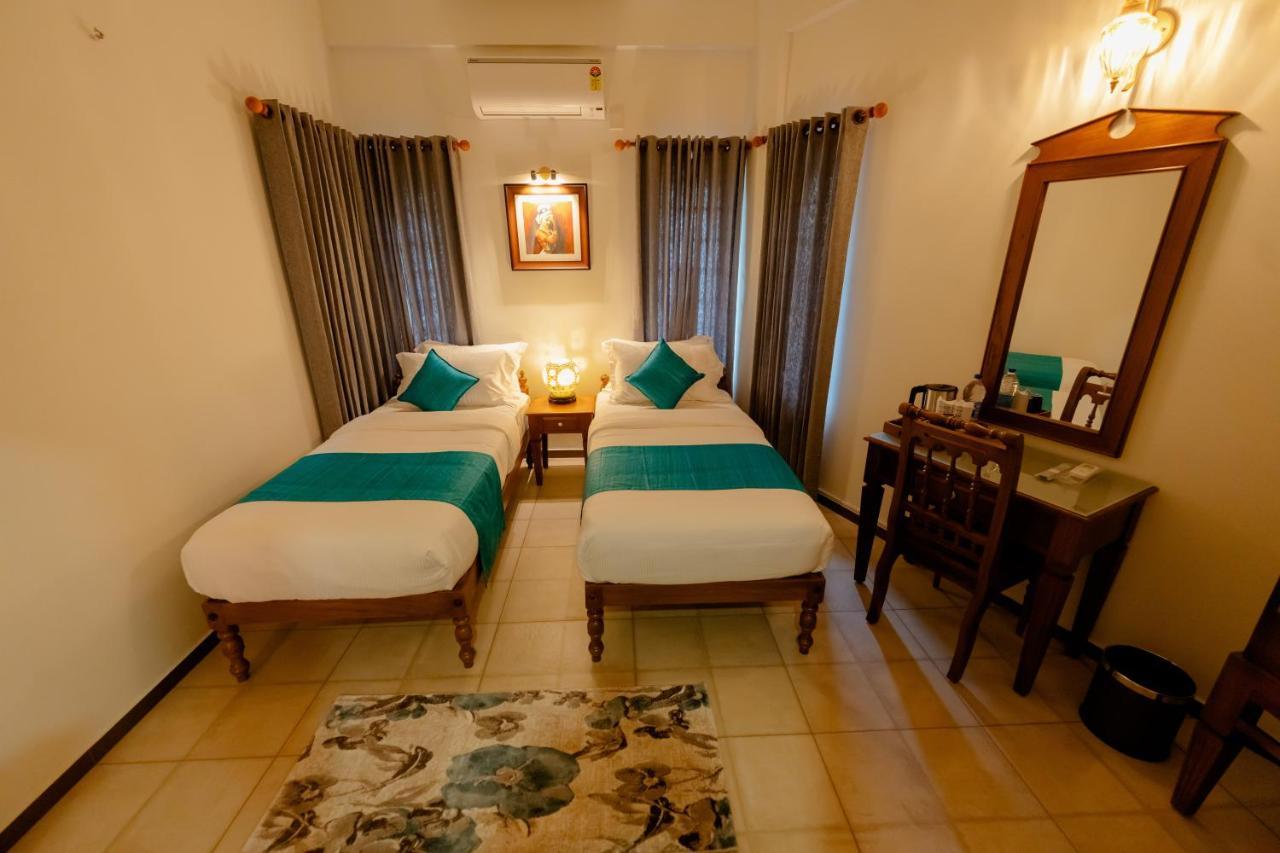 Seacoast Inn Fortkochi Fort Kochi Экстерьер фото